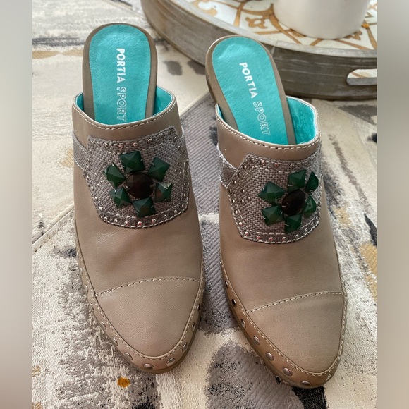 GORGEOUS PORITA SPORT HEEL - Picture 1 of 10